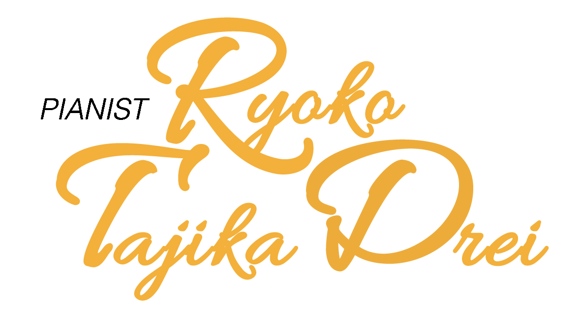 Ryoko Tajika Drei